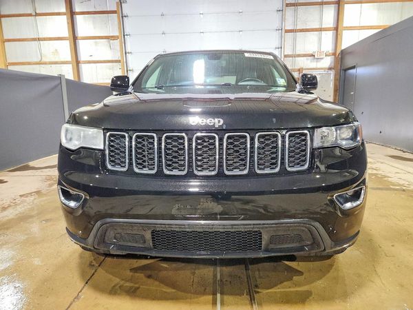 2020 JEEP GRAND CHEROKEE Laredo