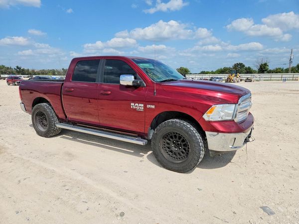 2019 RAM 1500 CLASSIC SLT