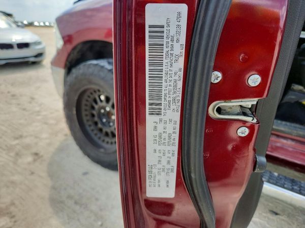 2019 RAM 1500 CLASSIC SLT