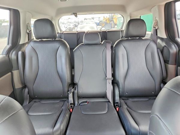 2026 KIA CARNIVAL LX, LXS