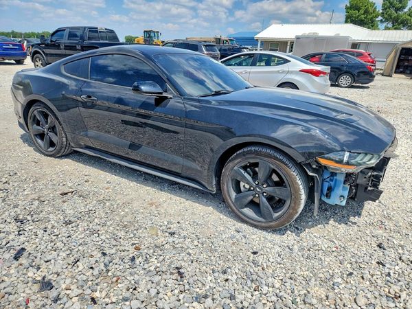 2022 FORD MUSTANG I4 Coupe