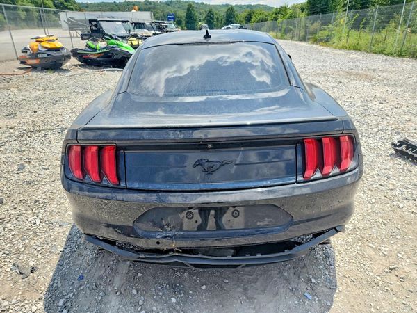 2022 FORD MUSTANG I4 Coupe