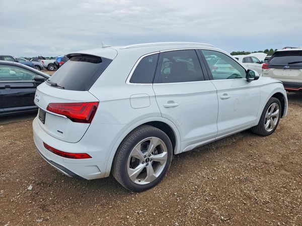2021 AUDI Q5 quattro Premium Plus