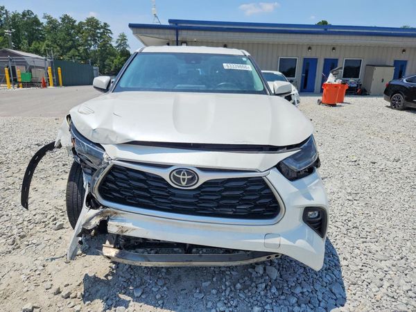 2021 TOYOTA HIGHLANDER