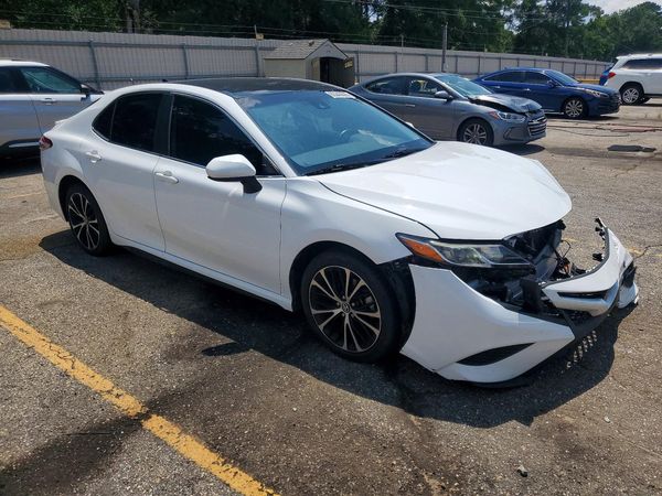 2020 TOYOTA CAMRY