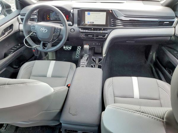 2025 TOYOTA CAMRY