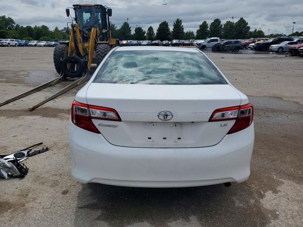 2014 TOYOTA CAMRY