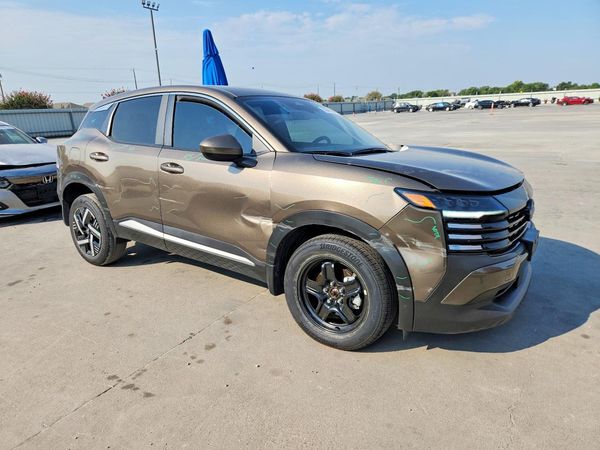 2025 NISSAN KICKS SV