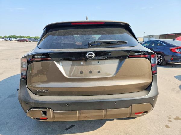 2025 NISSAN KICKS SV
