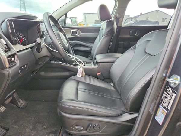2022 KIA SORENTO S