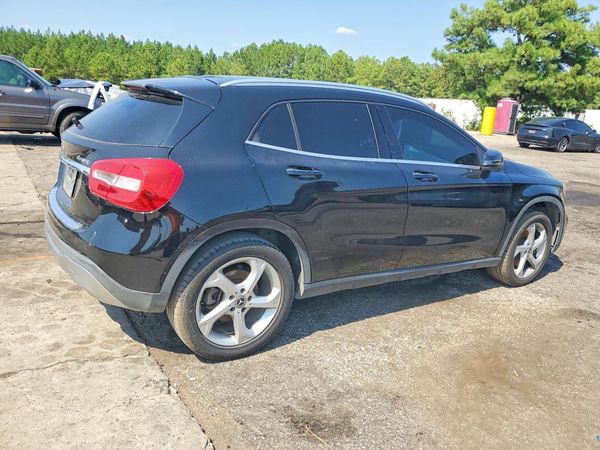 2019 MERCEDES-BENZ GLA GLA250-4M