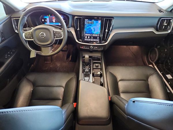 2023 VOLVO S60