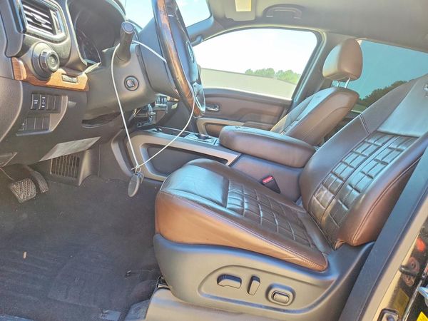 2021 NISSAN TITAN Crew Cab — DENT