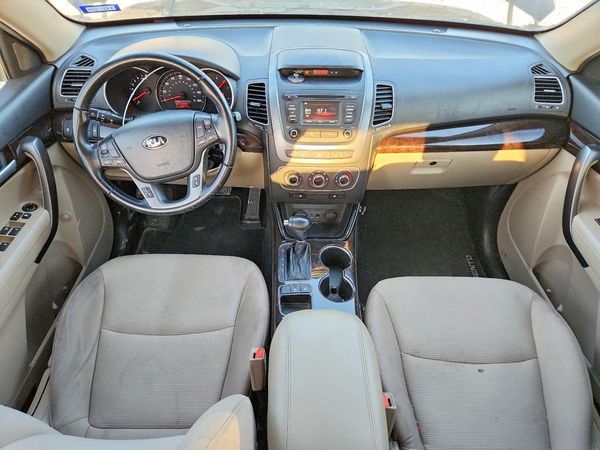 2015 KIA SORENTO GL