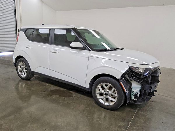 2024 KIA SOUL LX, S