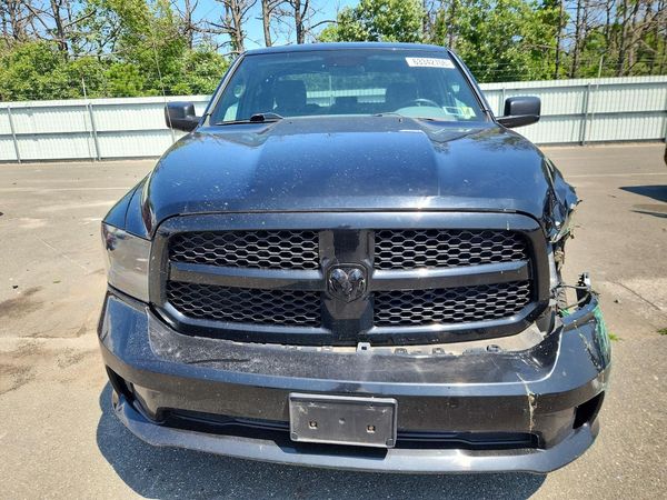 2013 RAM 1500 ST
