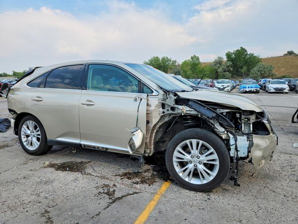 2012 LEXUS RX450 450h — Passenger 3/4