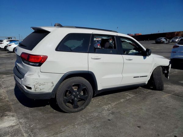 2020 JEEP GRAND CHEROKEE Laredo