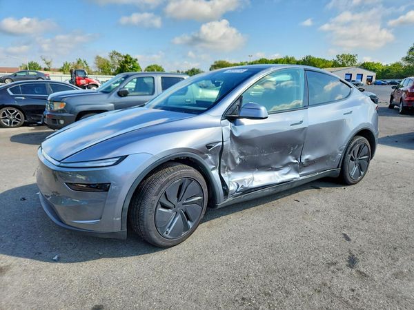 2026 TESLA MODEL Y