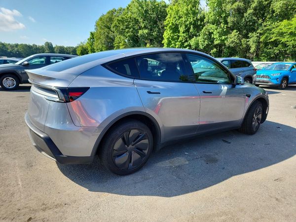 2026 TESLA MODEL Y