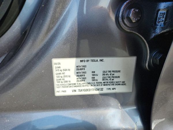 2026 TESLA MODEL Y