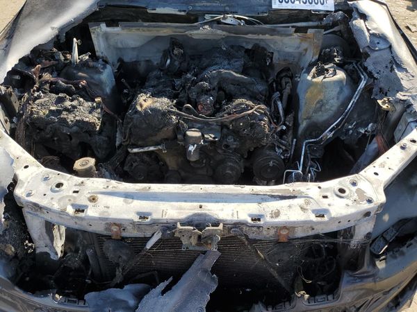 2015 JEEP GRAND CHER Overland — Engine bay