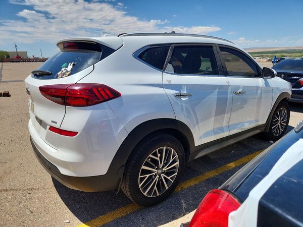 2021 HYUNDAI TUCSON
