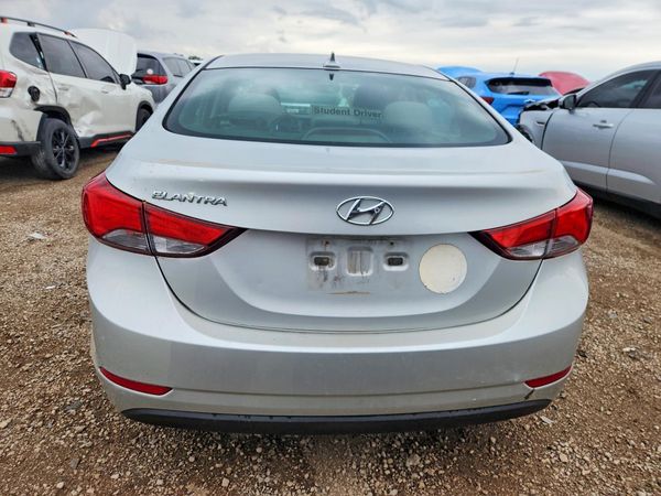 2015 HYUNDAI ELANTRA