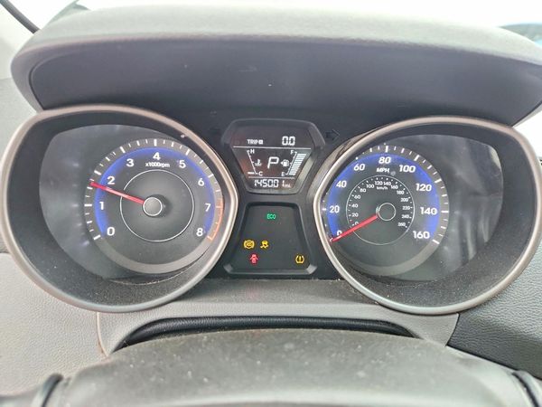 2015 HYUNDAI ELANTRA