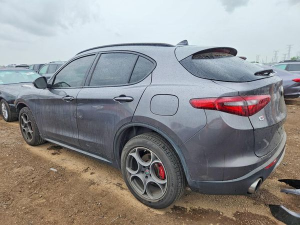 2018 ALFA ROMEO STELVIO AWD
