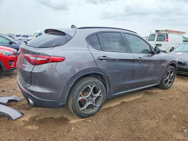 2018 ALFA ROMEO STELVIO AWD