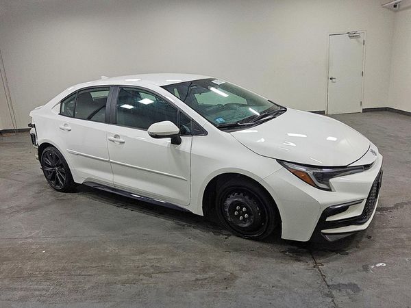 2024 TOYOTA COROLLA SE