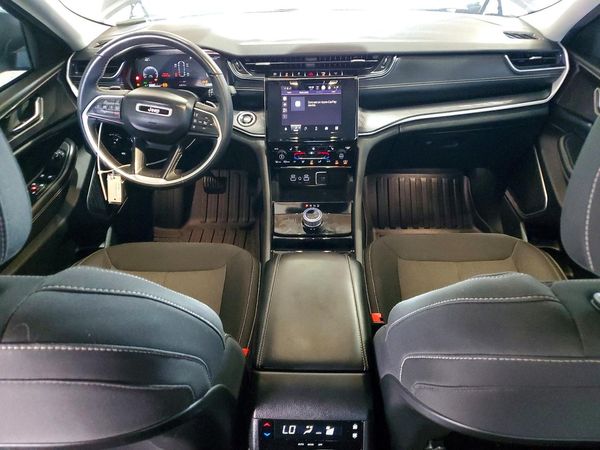 2022 JEEP GRND CHEROKE Laredo