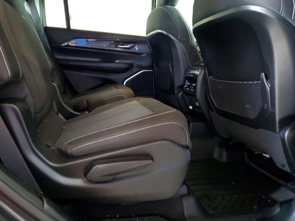 2022 JEEP GRND CHEROKE Laredo