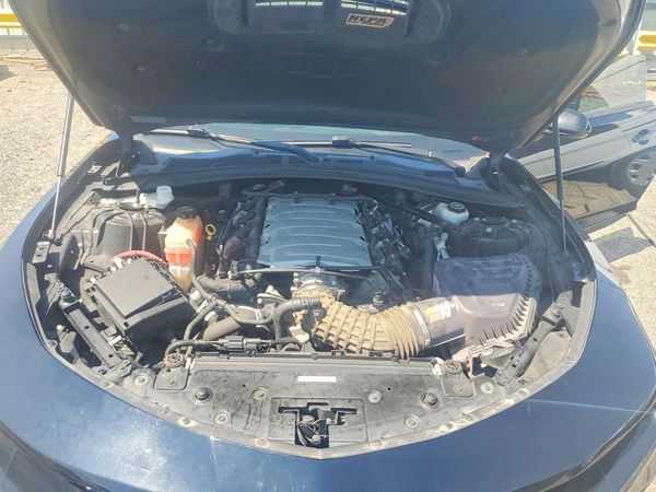 2019 CHEVROLET CAMARO 2SS — Engine bay