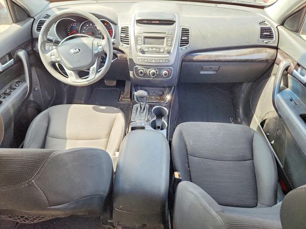 2014 KIA SORENTO Base/ LX