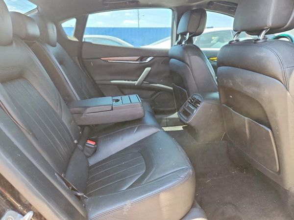 2014 MASERATI QUATTROPORTE Essence