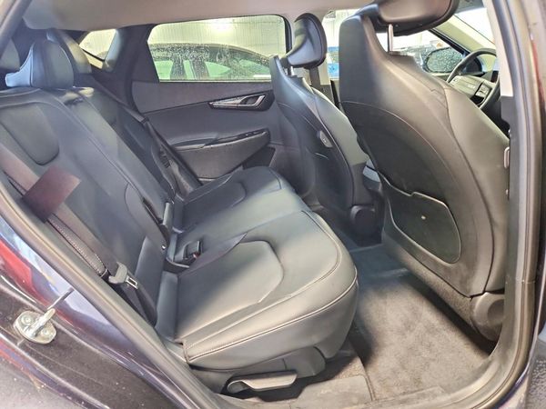 2025 KIA EV6