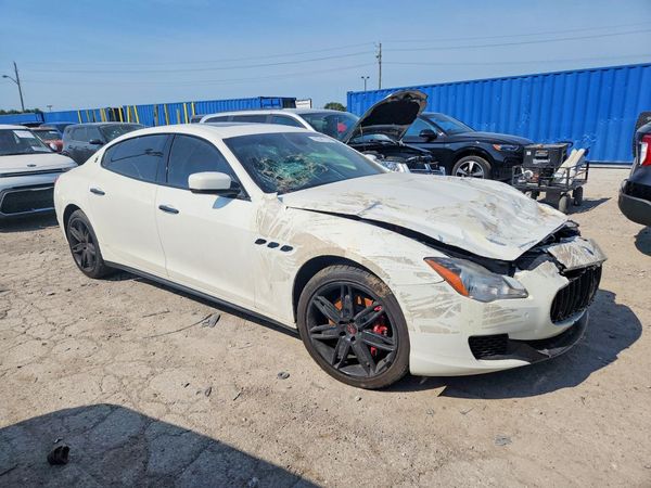2014 MASERATI QUATTROPORTE Essence