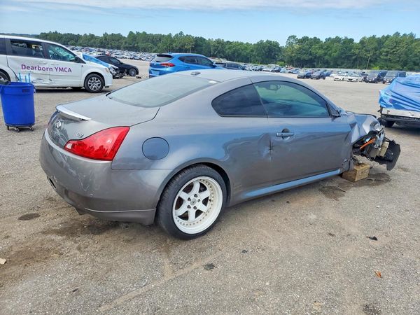 2013 INFINITI G37