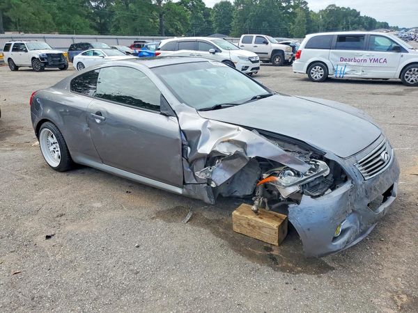 2013 INFINITI G37