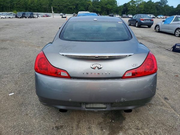 2013 INFINITI G37