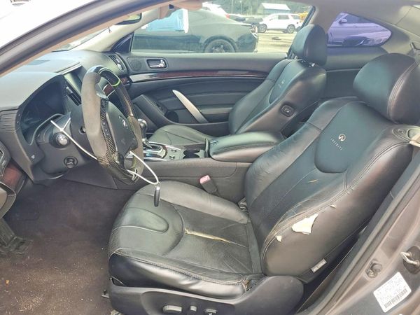 2013 INFINITI G37