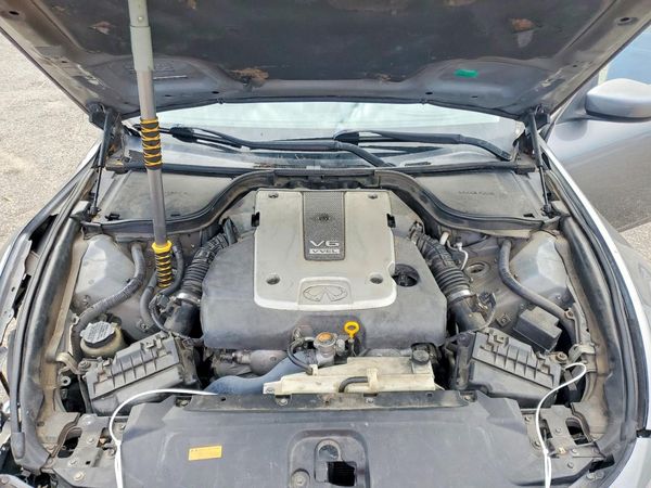 2013 INFINITI G37