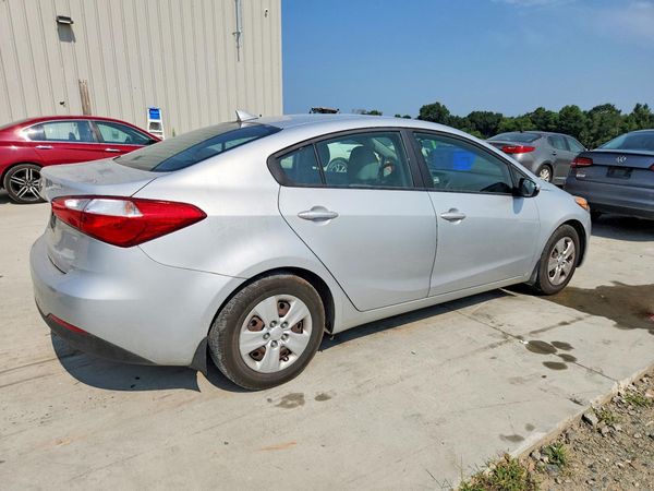 2016 KIA FORTE GL (Middle-Low Grade)