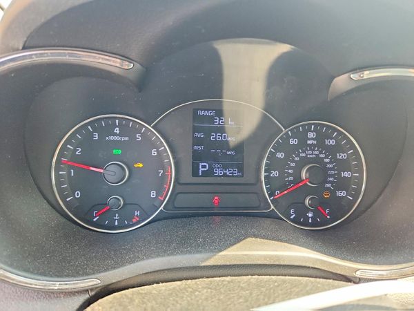 2016 KIA FORTE GL (Middle-Low Grade)