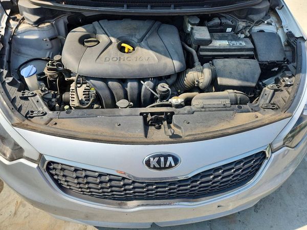 2016 KIA FORTE GL (Middle-Low Grade)
