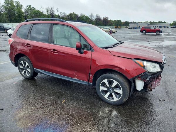 2018 SUBARU FORESTER