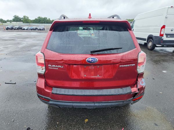 2018 SUBARU FORESTER