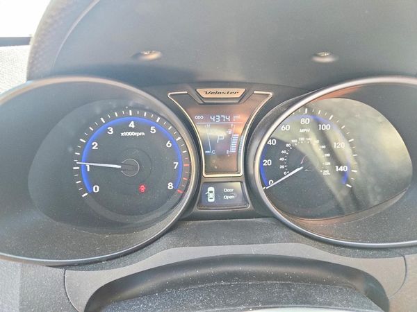2013 HYUNDAI VELOSTER